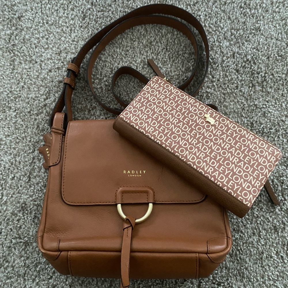 ⚜️ Radley London Crossbody Bag with Logo Wallet
